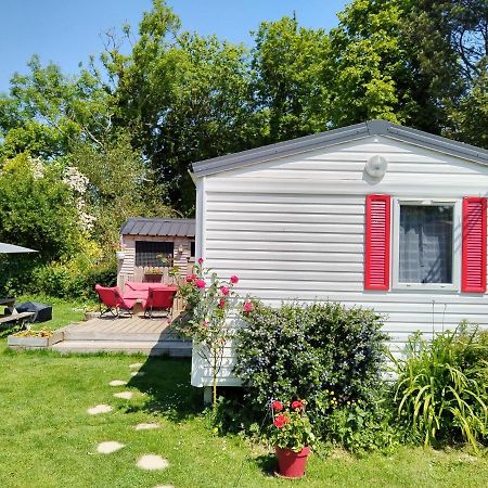 Mobil-Home Coin De Paradis En Cote D'Opale Sur Terrain Prive Et Sa Caravane Hermelinghen Extérieur photo