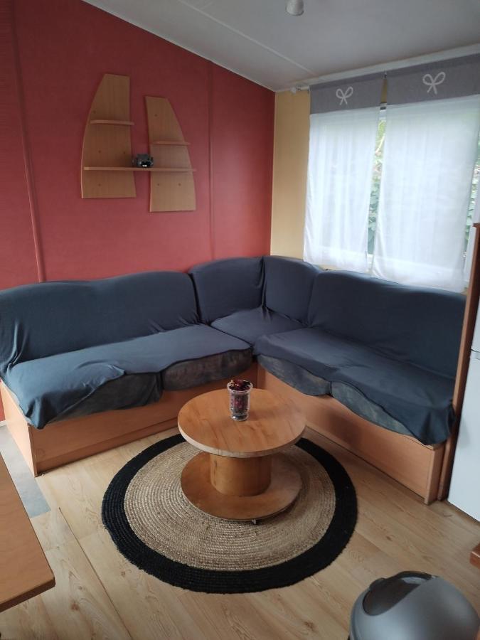 Mobil-Home Coin De Paradis En Cote D'Opale Sur Terrain Prive Et Sa Caravane Hermelinghen Extérieur photo